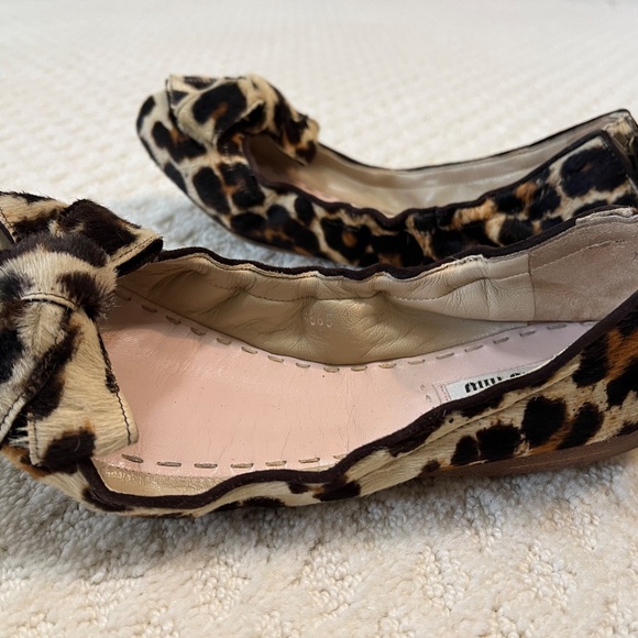 Miu Miu leopard print calf hair ballet flat, sz 7.5 - Picture 6 of 9